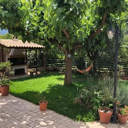 Eleni's Maisonette Lägenhet *