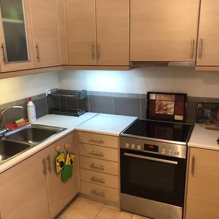 Eleni's Maisonette