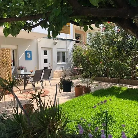 Eleni's Maisonette *